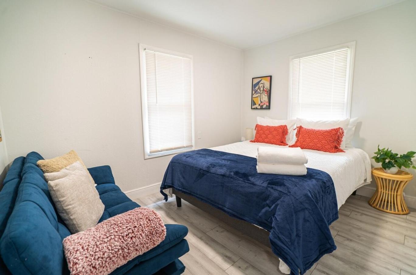 Homey Cozy Newly Renovated Stylish&Chic 7 Guests Tampa Exterior photo