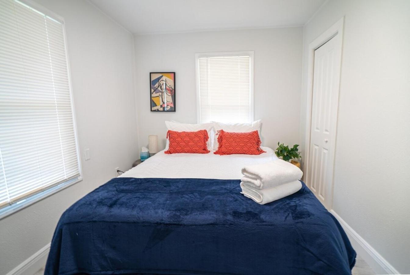 Homey Cozy Newly Renovated Stylish&Chic 7 Guests Tampa Exterior photo